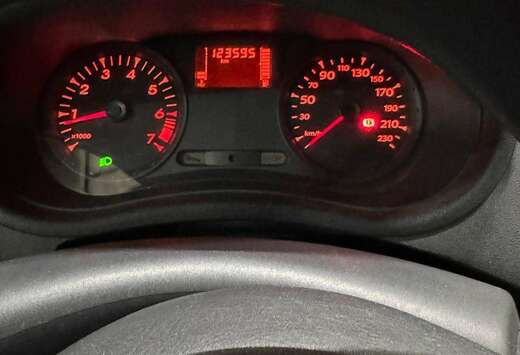 Renault Clio 1.2 16V Expression