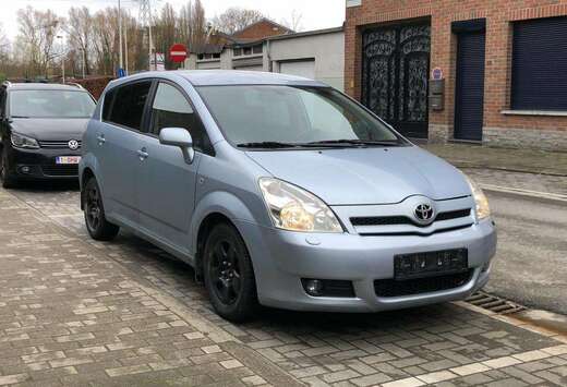 Toyota 1.8i VVT-i 16v Linea Sol