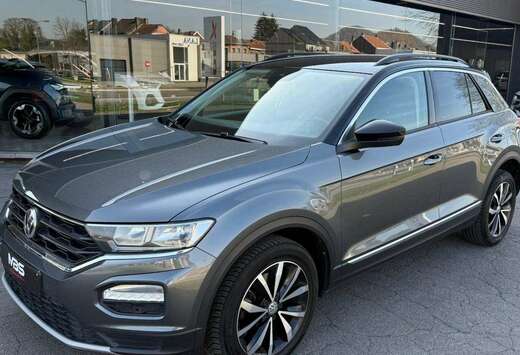 Volkswagen NAVI* RADAR DE RECUL AV AR* CLIM* LED*