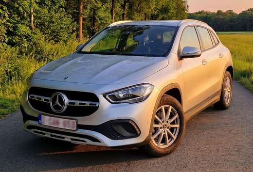 Mercedes-Benz GLA 180 d Business Line