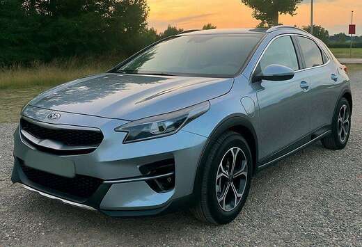 Kia XCeed PHEV 1.6 GDI 141 DCT Business Line