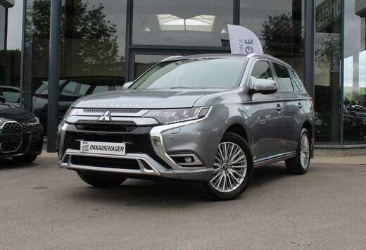 Mitsubishi 2.4i 4WD PHEV Instyle SDA