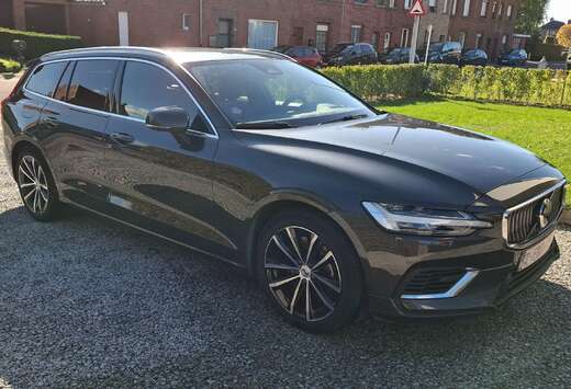 Volvo V60 T6 Plug-in Hybrid AWD Core