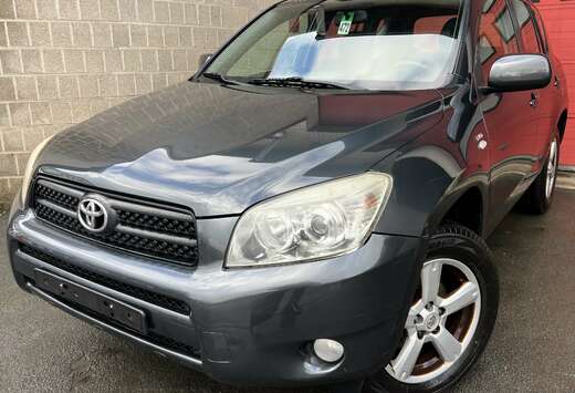 Toyota 4x4 2.2 Turbo D-4D 16v LX DPF + CLIM + JANTES