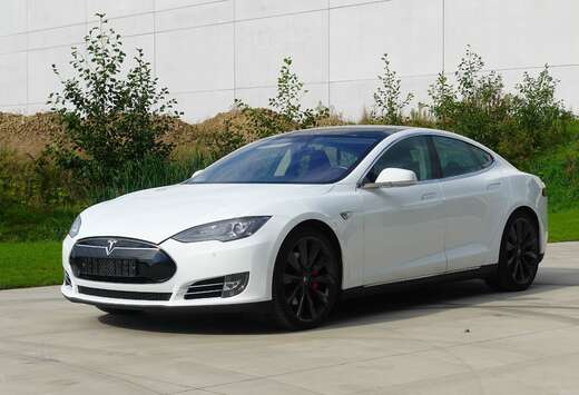 Tesla P85+ Perf Lifetime Pano Carbon 21\