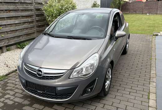 Opel 1.2i Adam Edition 150 Years