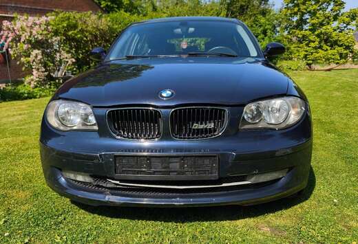 BMW 116i 122 ch Sport Design