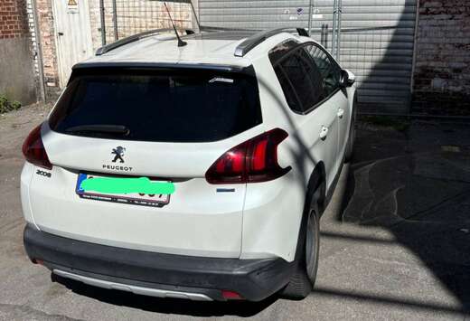 Peugeot 1.2 PureTech 110ch S&S BVM5 Allure