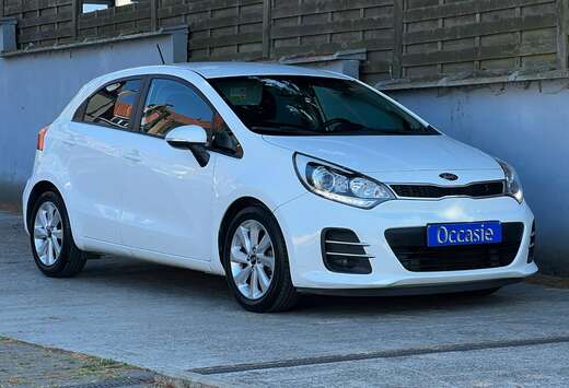 Kia Rio 1.2i 84cv Lounge eco (navig camera clim ect)