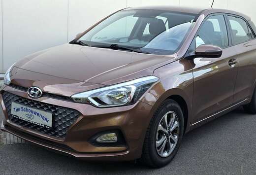Hyundai i20 1.2i Air GO! Slechts *35.855 km* In Nieuw ...