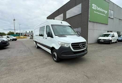 Mercedes-Benz 519 (Stock ID 51173)