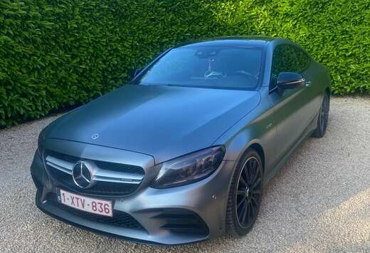 Mercedes-Benz Coupe 4Matic 9G-TRONIC