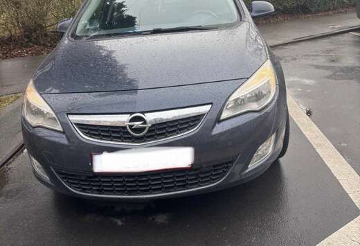 Opel 1.7 CDTI DPF Innovation Faire Une A Partire 1500 ...