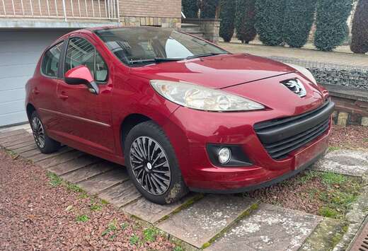 Peugeot Automaat - 2011 -148.00 KM- 1.6 Benzine - Eur ...