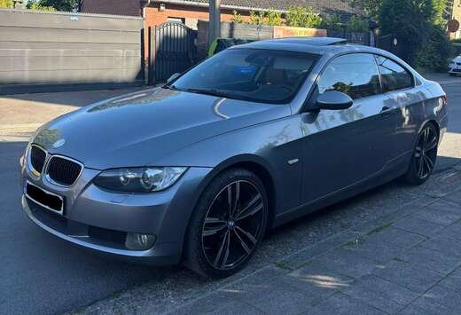 BMW Coupé 320iA