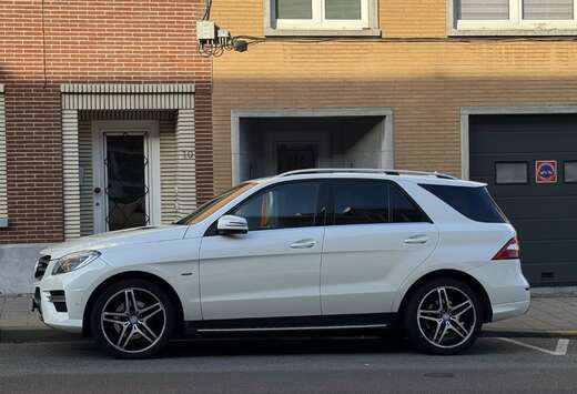 Mercedes-Benz BlueTEC 4MATIC 7G-TRONIC