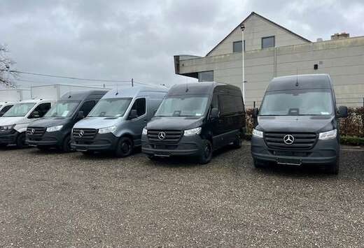 Mercedes-Benz 317 L2H2 ZWART TREKHAAK 3.5 T AUTOMAAT  ...