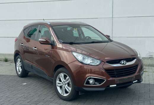 Hyundai 1.6i 2WD Limited Edition 2