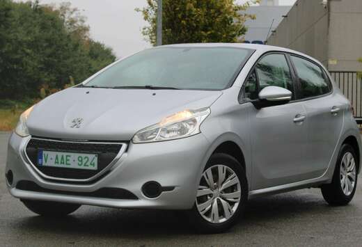 Peugeot 208 1.2i Active