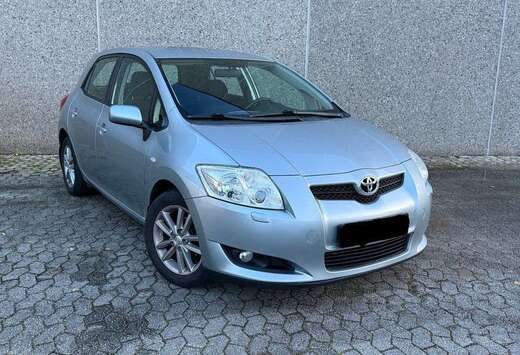 Toyota 90 D-4D Linéa Terra