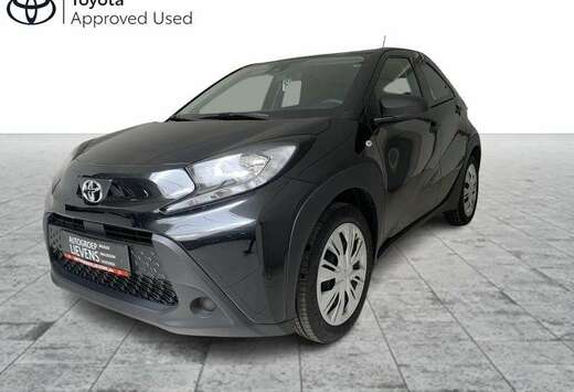 Toyota X