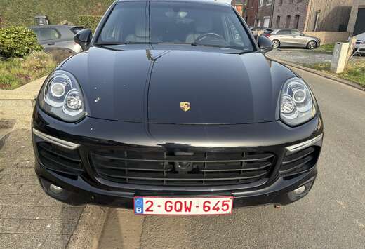 Porsche 3.0i V6 PHEV S Tiptronic (306 kW)