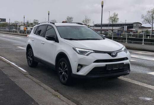 Toyota RAV4 Hybrid 2.5i 2WD C. Full Option