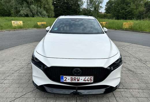 Mazda e-SKYACTIV-X 2.0 M HYBRID DRIVE HOMURA