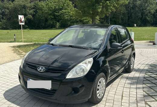 Hyundai 1.2i Lounge MY2011