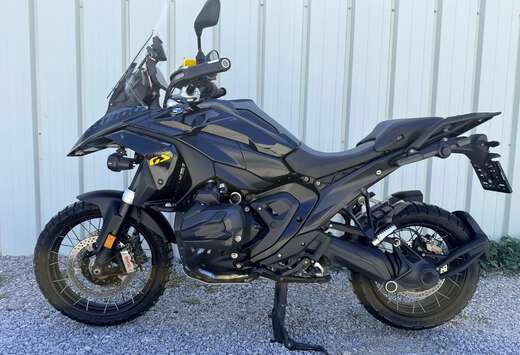 BMW Triple Black + 3 pack hauteur adaptative