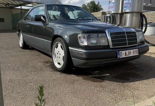 Mercedes-Benz W124 CE300 24V