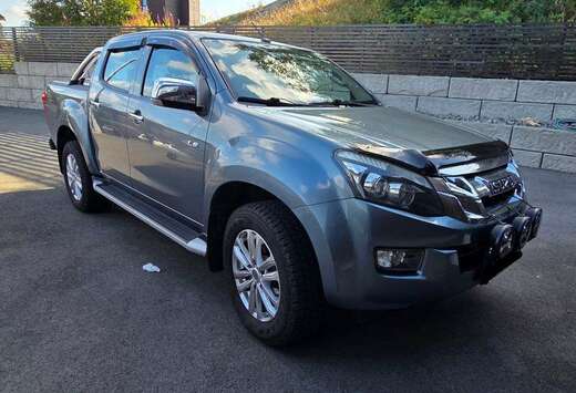 Isuzu 3.0 4WD CREW CAB LS URBAN JUNGLE SPECIAL PASSIO ...
