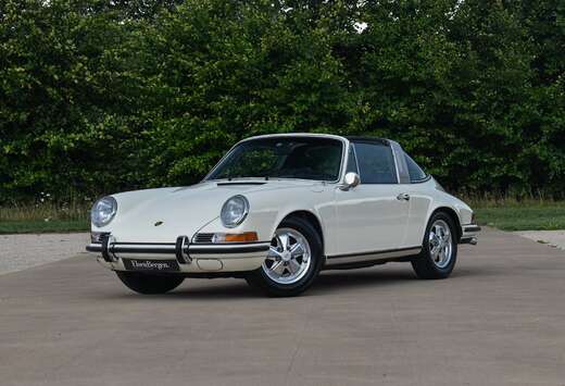 Porsche 911T 2.2 Targa / Light ivory