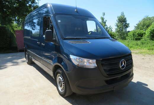 Mercedes-Benz 311CDi - FWD - A2H2