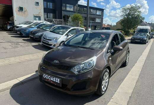 Kia Rio 1.2i Lounge**12M GARANTIE**