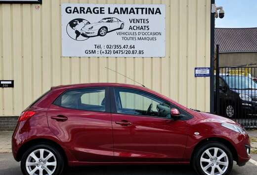 Mazda 2 1.3i garantie 1an avec carnet d’entretien c ...