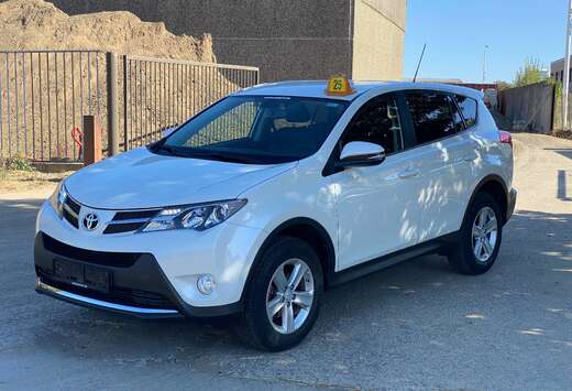 Toyota RAV4 2.0i 4x4 Lounge