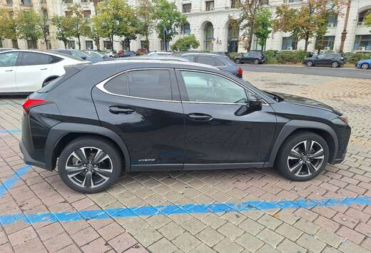 Lexus UX 250h 2.0i FWD