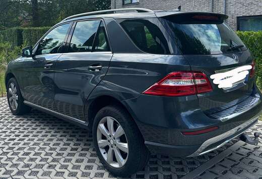 Mercedes-Benz ML 250 BlueTEC 4MATIC 7G-TRONIC