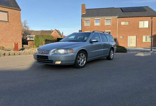 Volvo 2.4 D DPF Aut. Summum