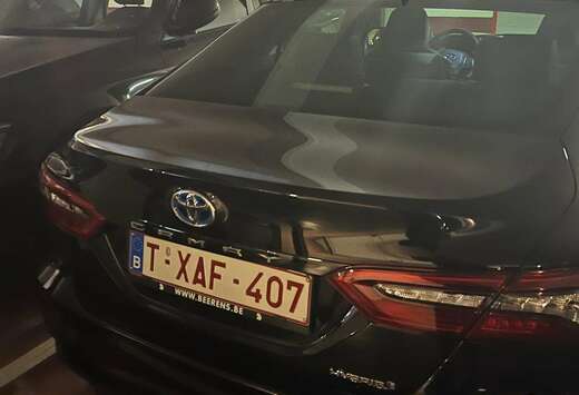 Toyota Camry Hybrid 2.5 Premium Plus e-CVT