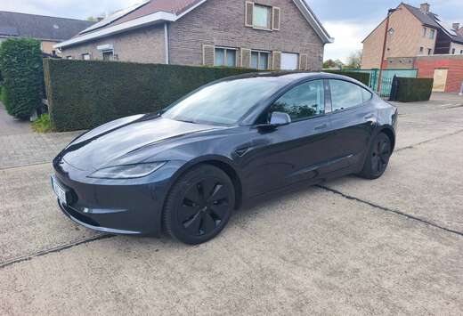 Tesla Highland 2024  Stealth Grey  HW4  SoH 97%