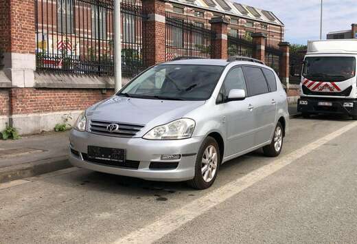 Toyota Avensis Verso 2.0i VVT-i 16v D4 Linea Sol 7pl.