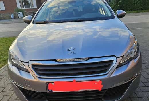Peugeot 1.2 PureTech Style STT