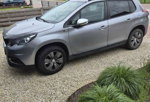 Peugeot 1.2i PureTech Style