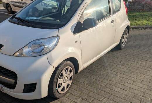 Peugeot 1.0i Urban Move