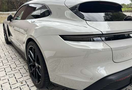 Porsche 4S Sport Turismo Performancebatterie Plus