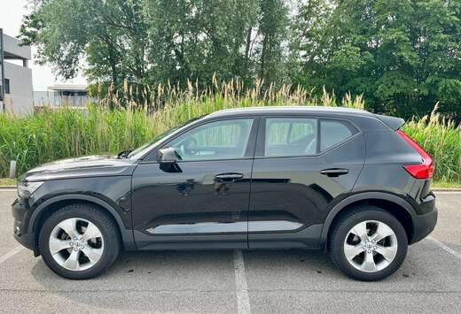 Volvo XC40 1.5 T2 Momentum Pro