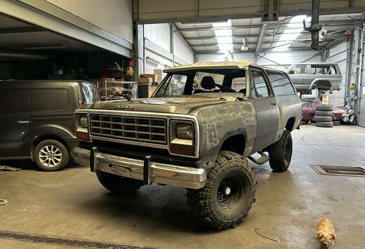 Dodge Ramcharger