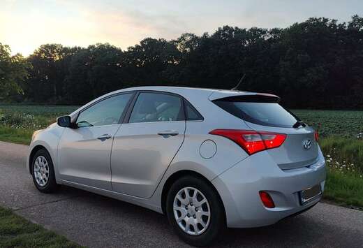 Hyundai 1.4i Lounge